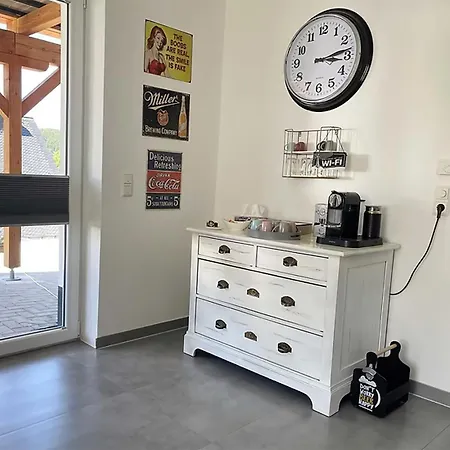 Moderne Zur Aussicht Mit Panorama-terrasse Apartment