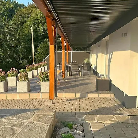 Apartment Moderne Zur Aussicht Mit Panorama-terrasse *