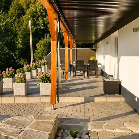 Moderne Zur Aussicht Mit Panorama-terrasse * Schwalefeld